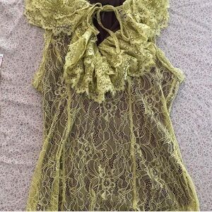 RYU Anthropologie Bright Green Lace Ruffle Blouse Keyhole Tie Neck Size Small